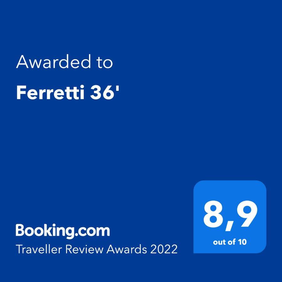 Ferretti 36 ' Bateau A Quai Vieux-Port Cannes Festival La Croisette Dış mekan fotoğraf
